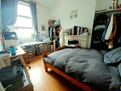 Picture 4